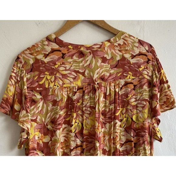 COPY - Torrid Blouse Plus Size 2X Multicolor Floral Short Flutter Sleeve Tie Ke… - Picture 7 of 8